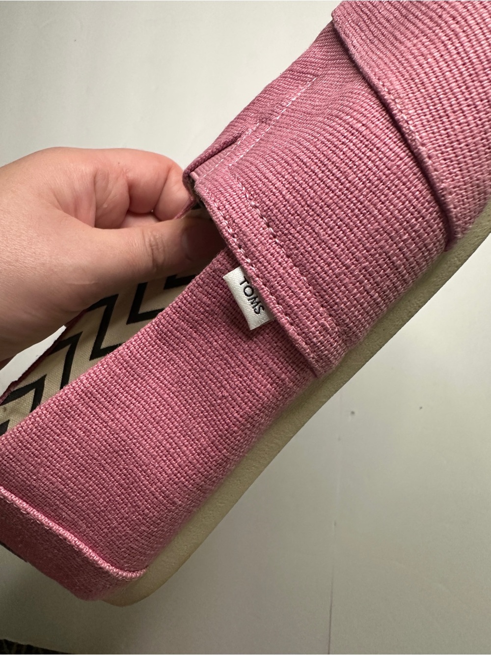 TOMS Women's Slip-On Canvas Shoes in Pink Size 9 - Picture 5 of 8